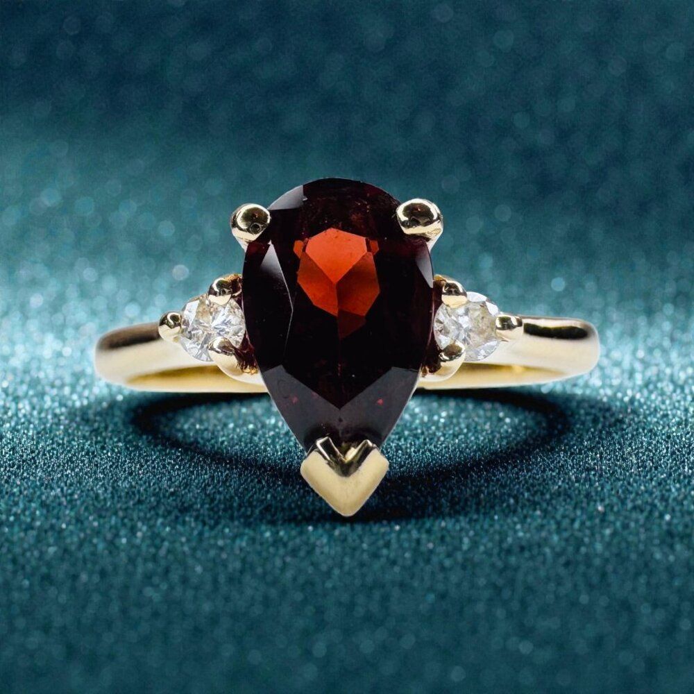 14K Gold Natural Indian Garnet & Diamond Ring - Size 6- 1.5 CT- Solitaire -2.1g